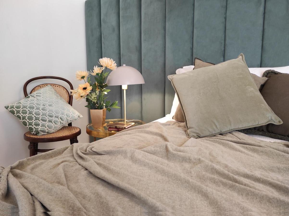 1940 Luxury Accommodations By Wonderful Italy 奥斯图尼 外观 照片