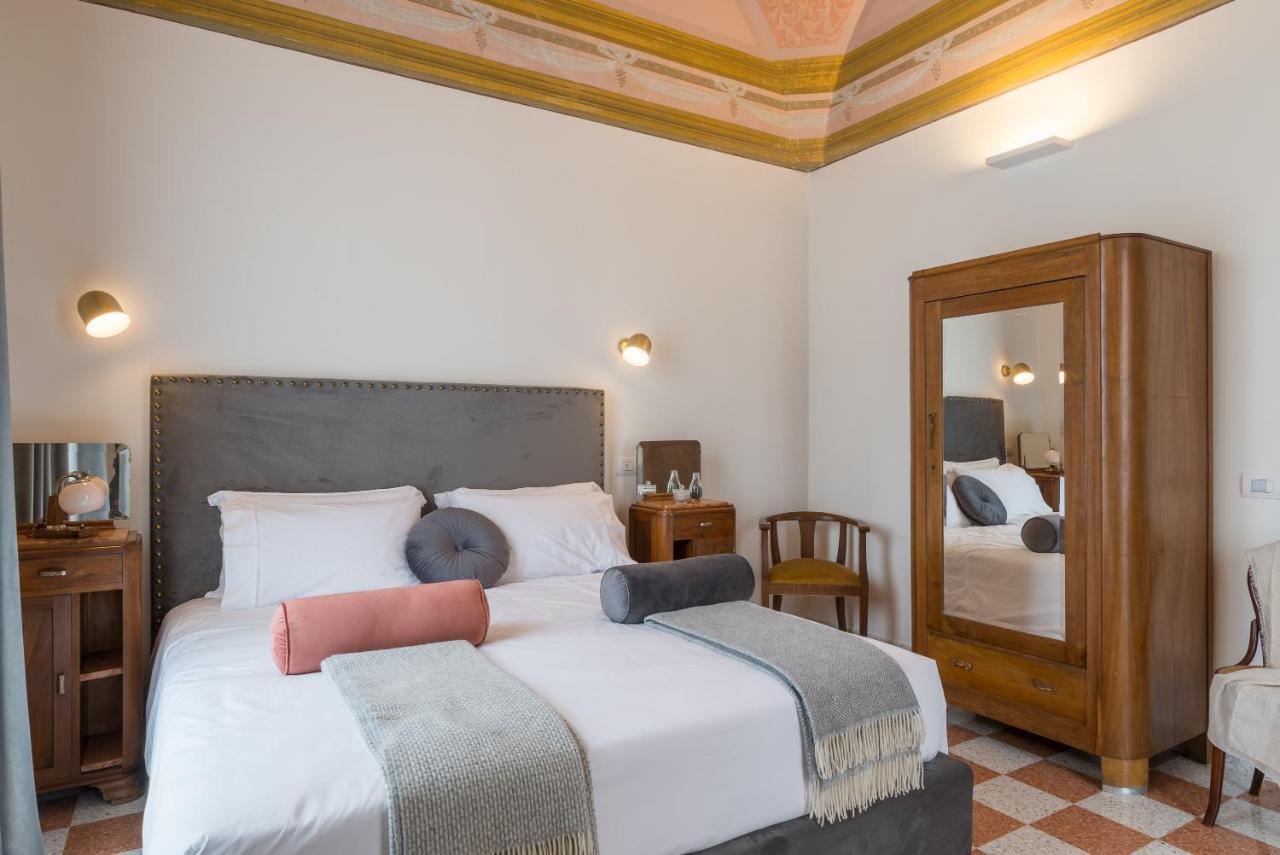 1940 Luxury Accommodations By Wonderful Italy 奥斯图尼 外观 照片