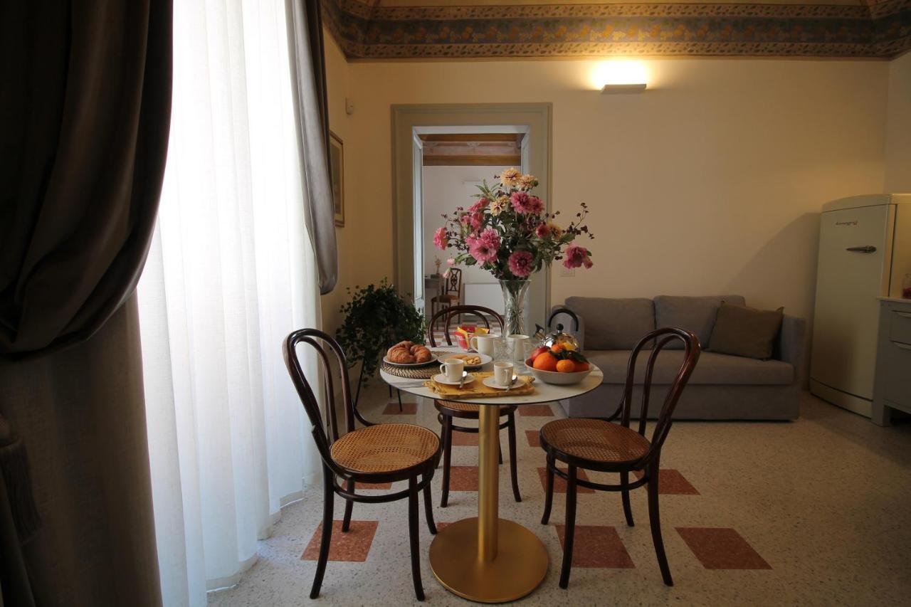 1940 Luxury Accommodations By Wonderful Italy 奥斯图尼 外观 照片