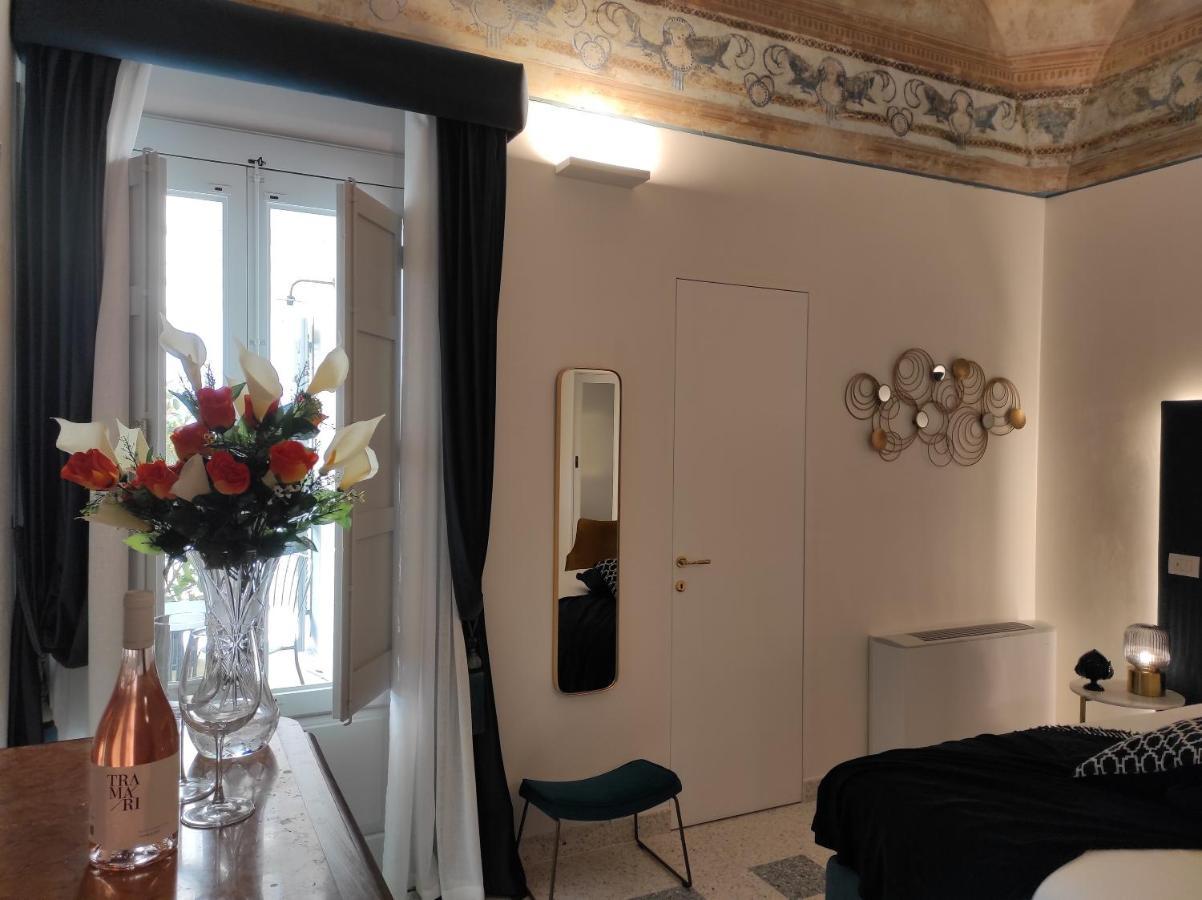 1940 Luxury Accommodations By Wonderful Italy 奥斯图尼 外观 照片