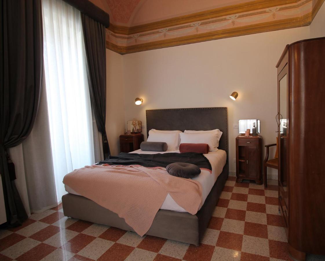 1940 Luxury Accommodations By Wonderful Italy 奥斯图尼 外观 照片