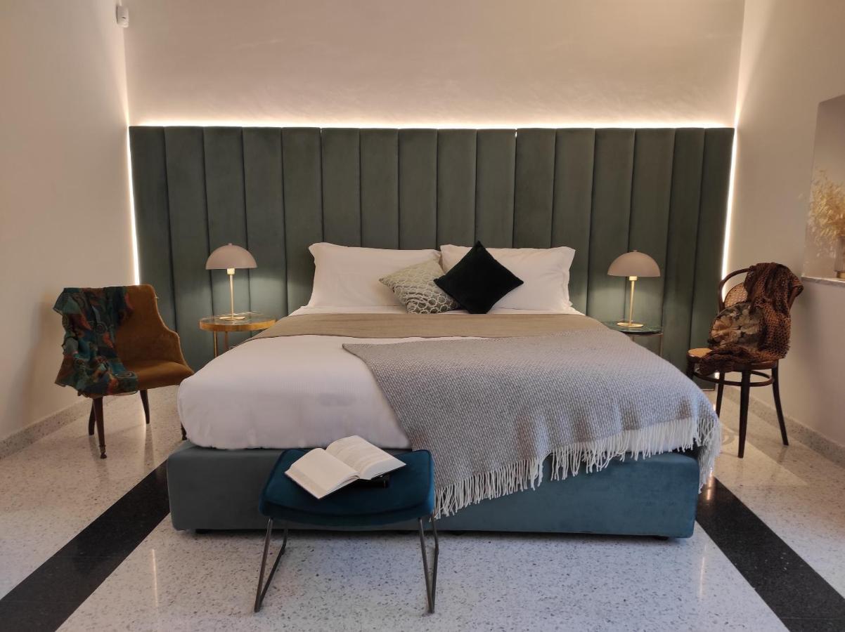 1940 Luxury Accommodations By Wonderful Italy 奥斯图尼 外观 照片