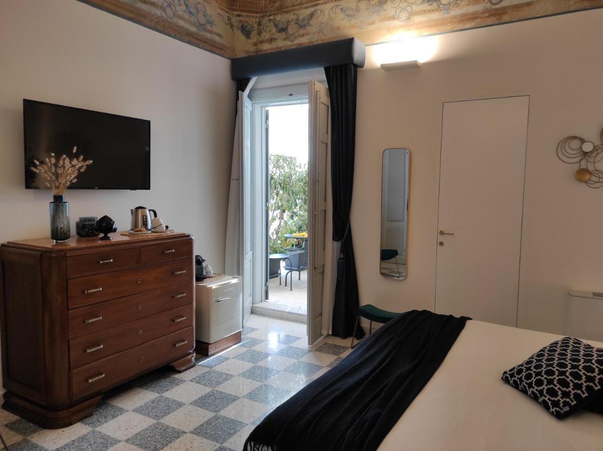 1940 Luxury Accommodations By Wonderful Italy 奥斯图尼 外观 照片